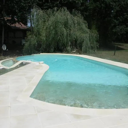 Bergerie De Laugeron 2 *
